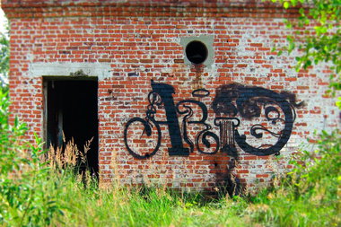 Graffiti Wall - Photo by Artur93