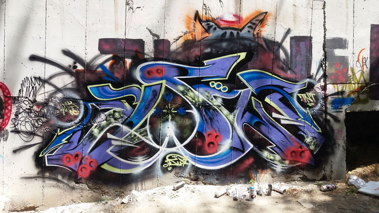 Graffiti Wall - Photo by AshkarGraffiti - irangraffiti, tehran, persianletters (2017)