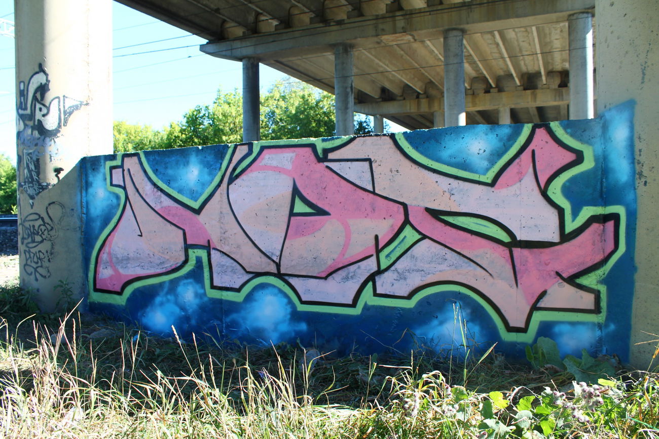 Graffiti Wall - Photo by Asmek (2015)
