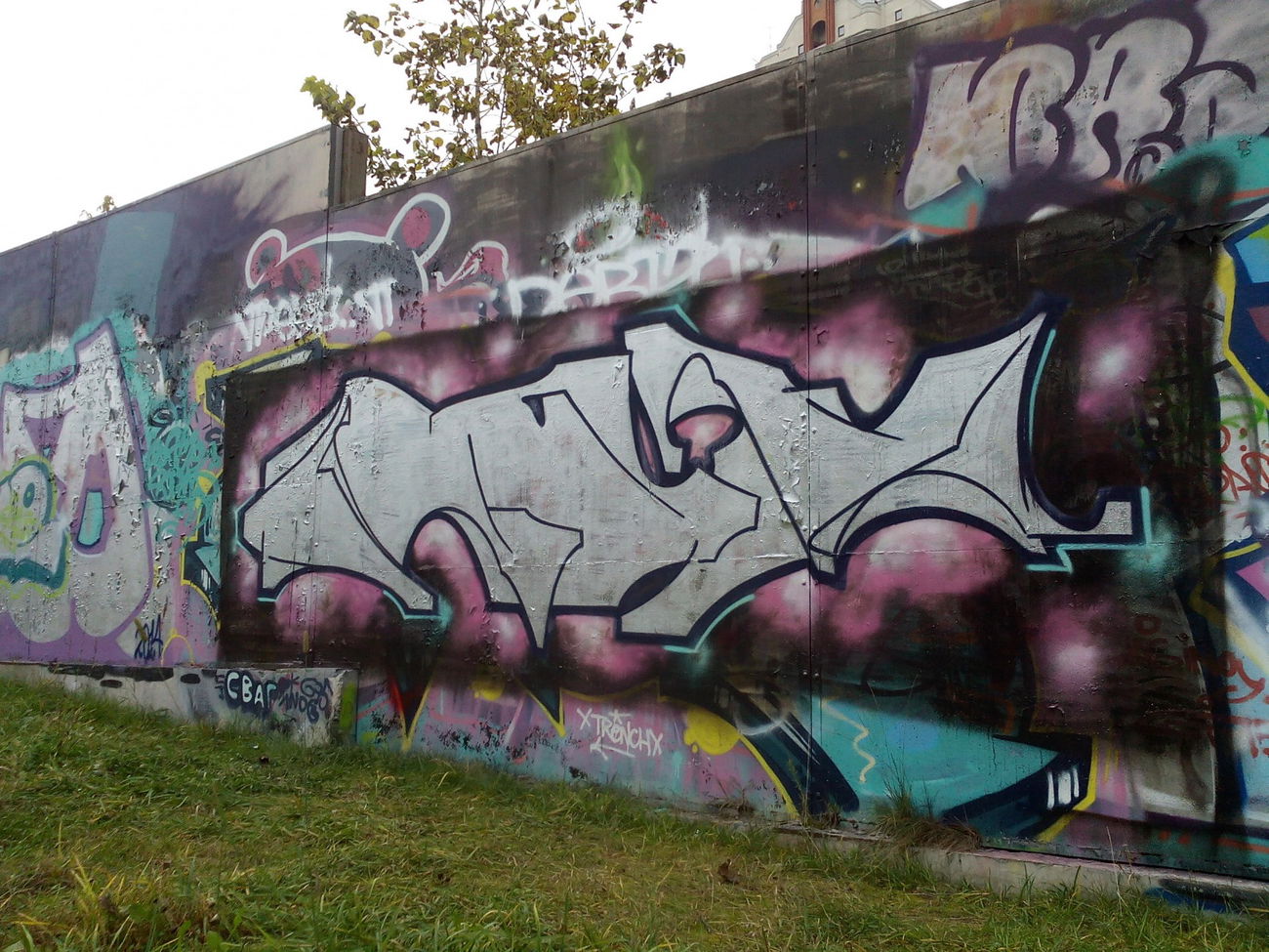 Graffiti Wall - Photo by Asmek (2015)