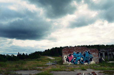 Graffiti Wall - Photo by Astoidler