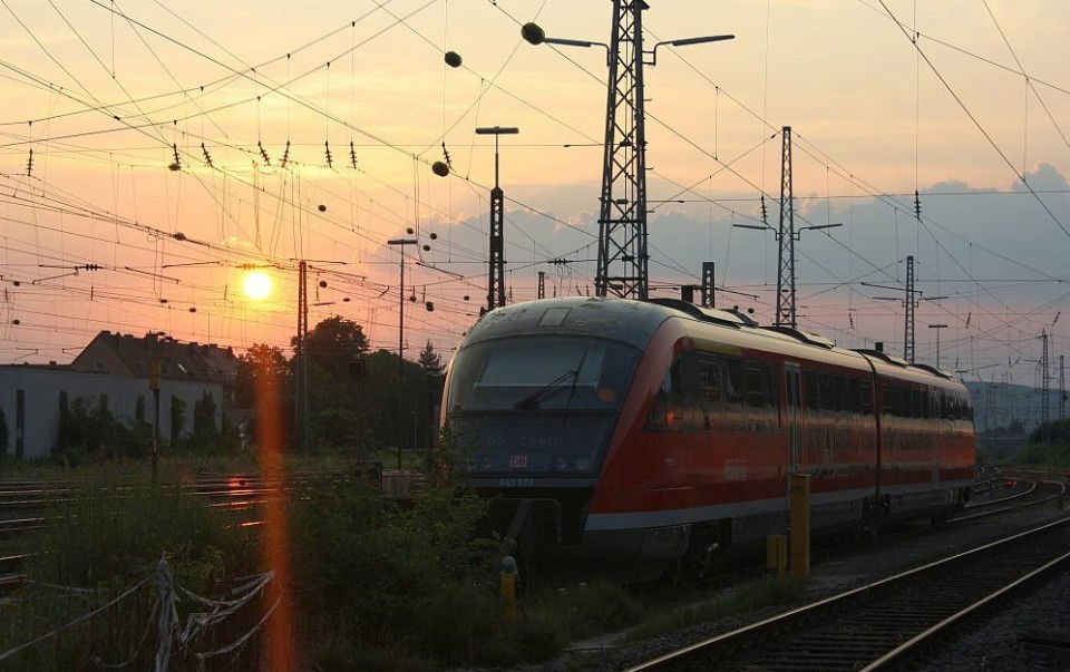 Graffiti Train in Magdeburg - Photo by AtzeOliOnTour - trainyard, spot (2011)