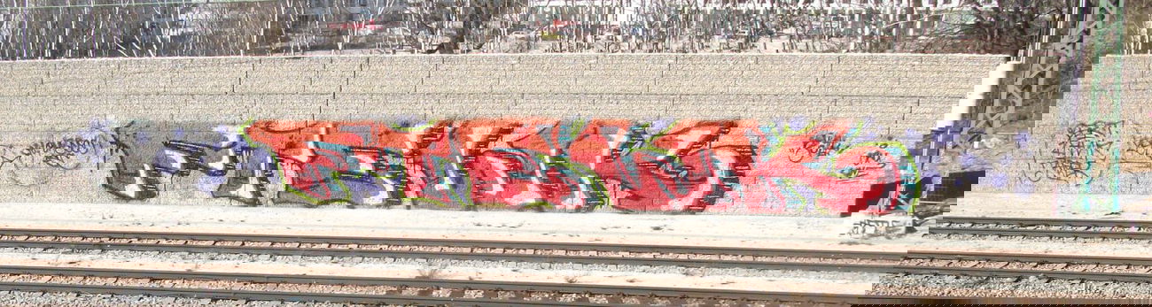 Graffiti Bombing - Photo by AugustUndTiner - FTE, WK