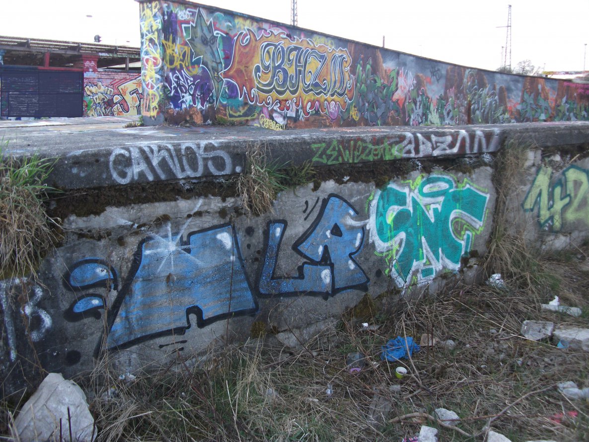 Graffiti Wall - Photo by AugustUndTiner