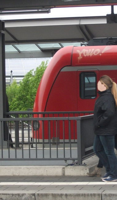 Graffiti Artwork - Photo by AugustUndTiner