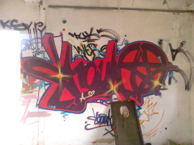 Graffiti Wall - Photo by Aver - shaun