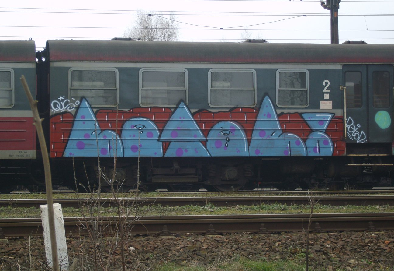 Graffiti Train - Photo by Aver - ROTOR, OUS