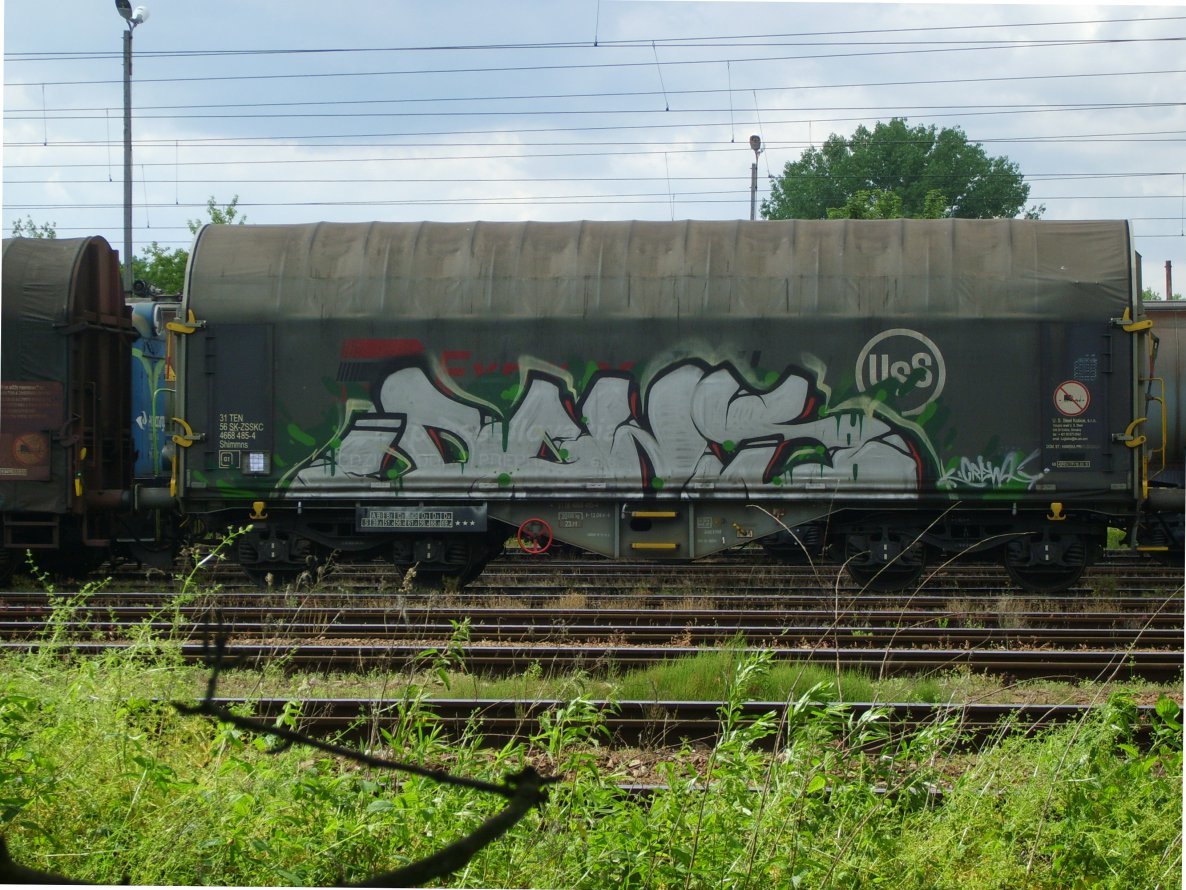 Graffiti Train - Photo by Aver - DONS, SUET