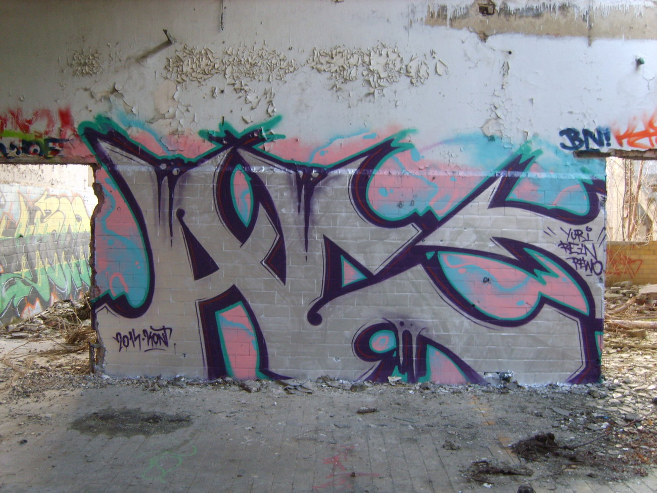 Graffiti Wall - Photo by Aver - AC, CREW