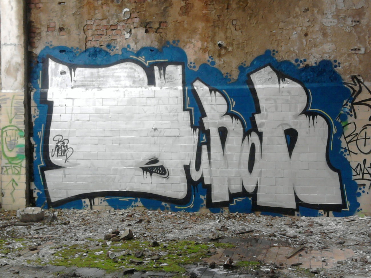 Graffiti Wall - Photo by Aver - YUROR, KTH