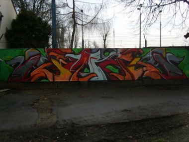 Graffiti Photo by Aver - ZUES, SUET, MR