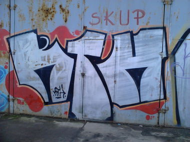 Graffiti Bombing - Photo by Aver - KTH