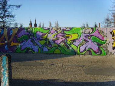 Graffiti Wall - Photo by Aver