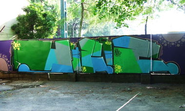 Graffiti Wall - Photo by Aver - YUROR