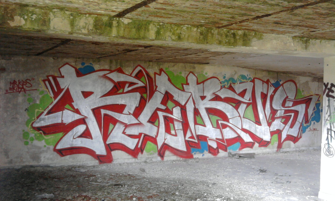 Graffiti Wall - Photo by Aver