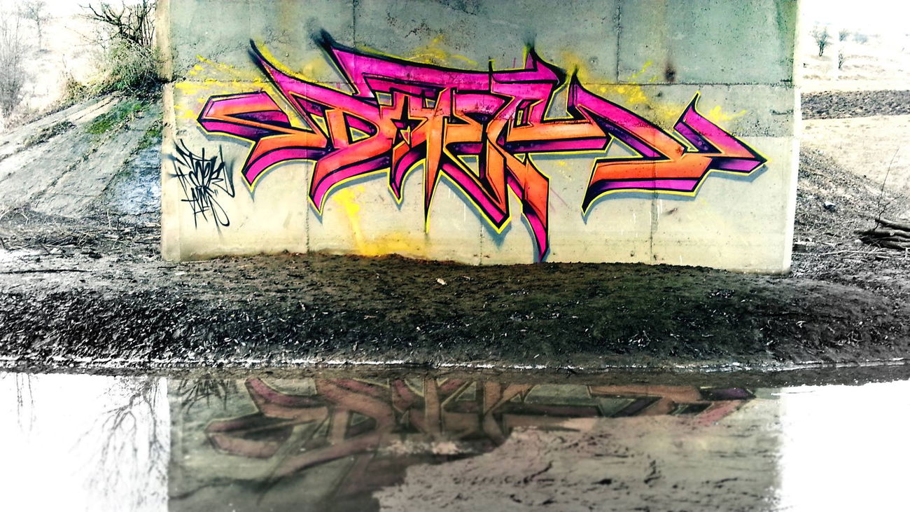 Graffiti Wall - Photo by AwsDoter - doter, pikes, aws (2016)