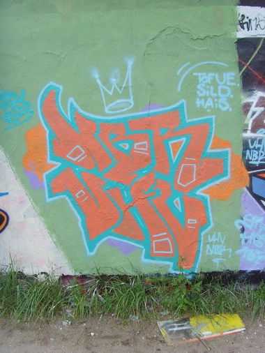 Graffiti Wall - Photo by AxelFoley - nbr, uhv, hais