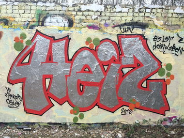 Graffiti Wall - Photo by AxelFoley - graffiti, uhv, heis (2016)