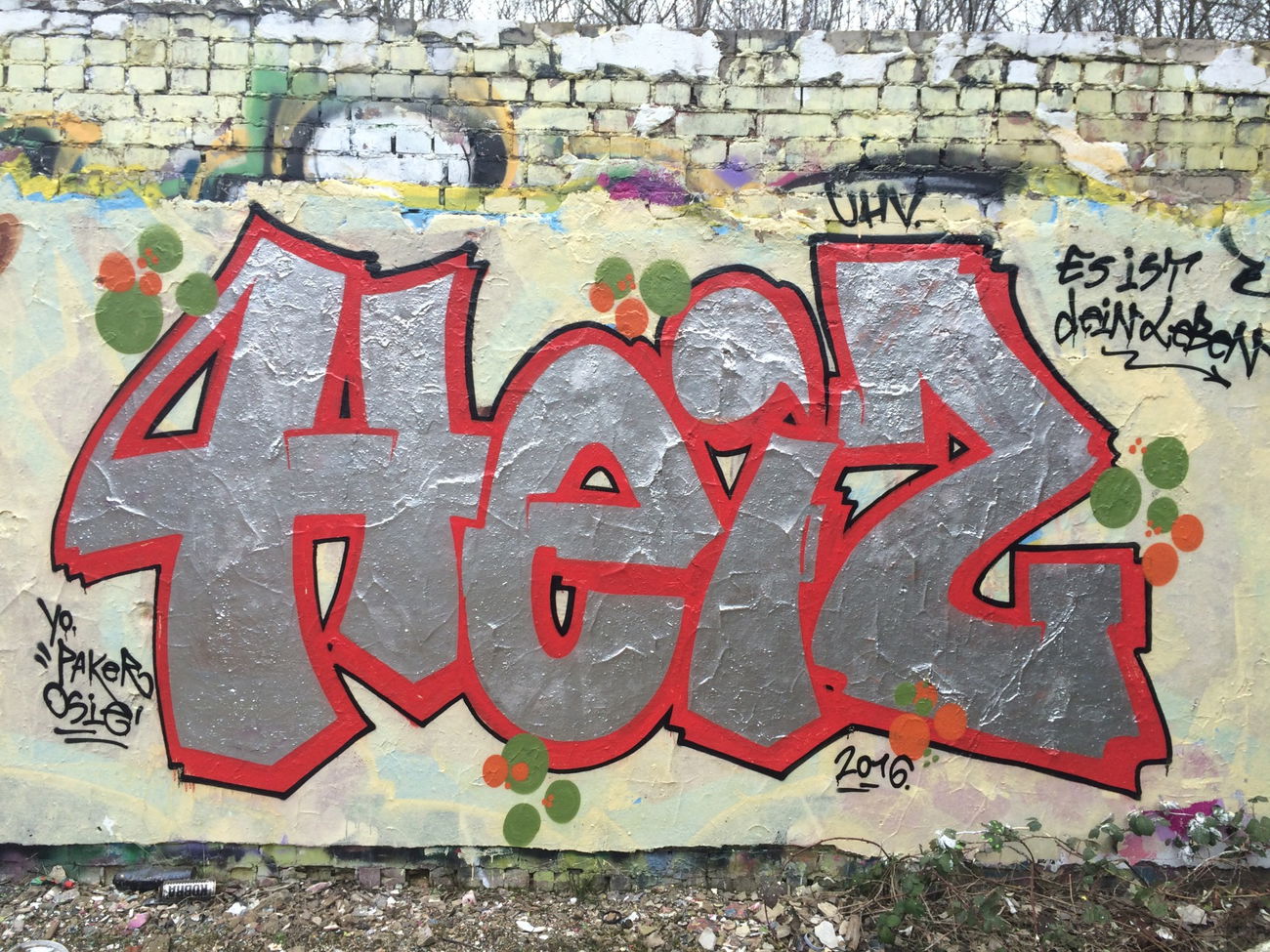 Graffiti Wall - Photo by AxelFoley - graffiti, uhv, heis (2016)