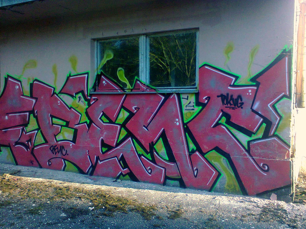 Graffiti Wall in Piaseczno - Photo by B3ncon3 - Gane, Benc (2014)