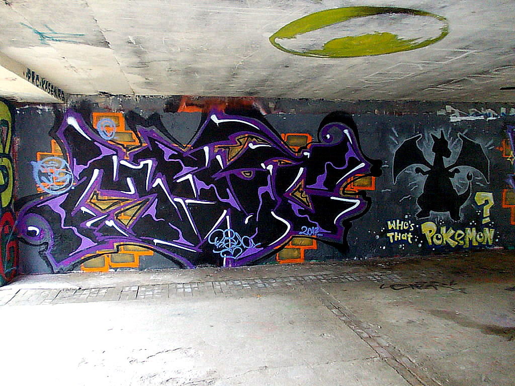 Graffiti Wall - Photo by B3ncon3