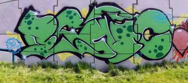 Graffiti Wall - Photo by B3ncon3