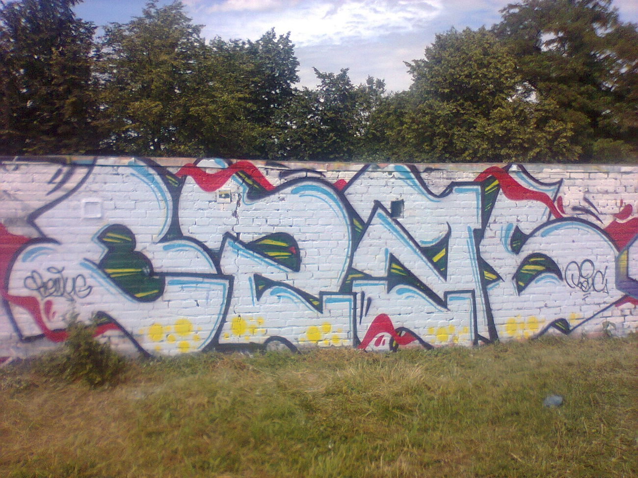 Graffiti Wall in Lublin - Photo by B3ncon3 - Born, Benc, Wiec (2012)