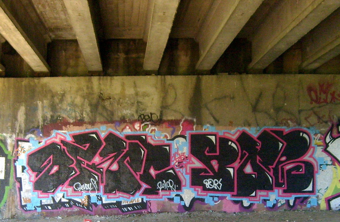 Graffiti Wall in Lublin - Photo by B3ncon3 - Benc, Bor (2010)