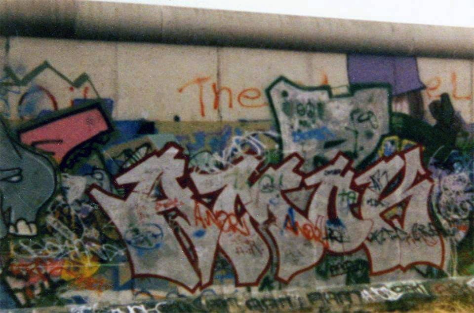 Graffiti Wall - Photo by BACKINTHEDAYS - Amok