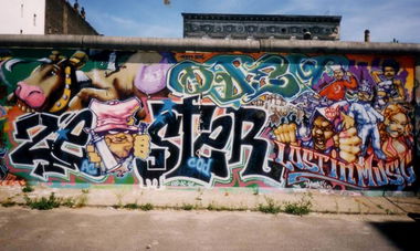 Graffiti Wall - Photo by BACKINTHEDAYS - Loomit, Odem, Zebster