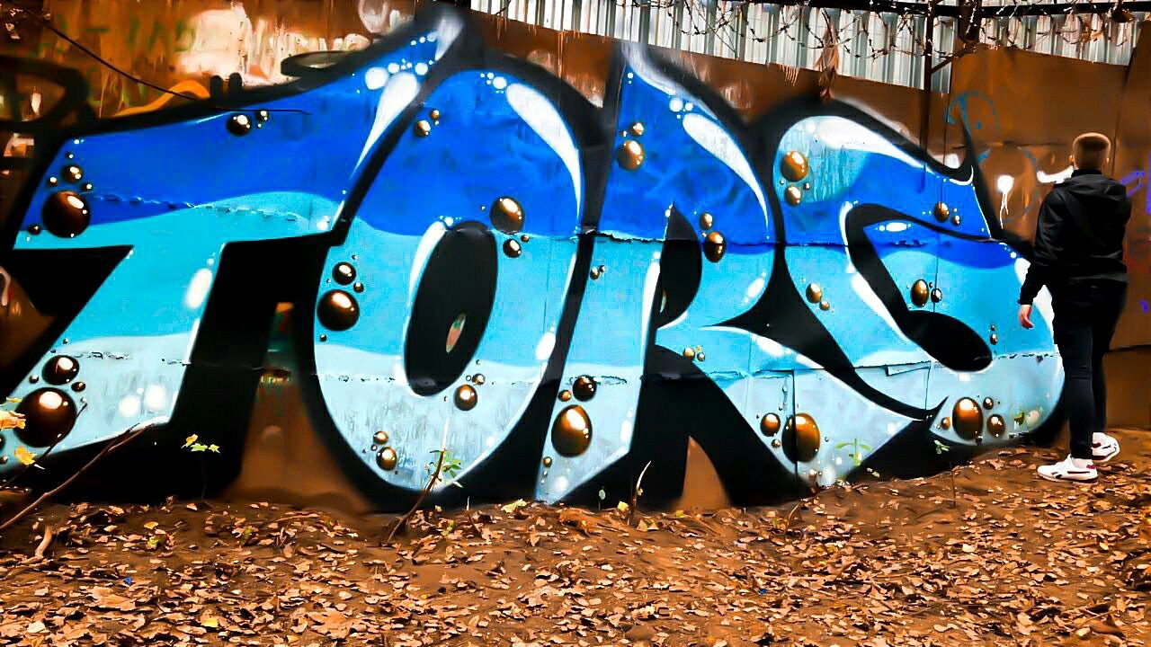 Graffiti Bombing - Photo by BARDO