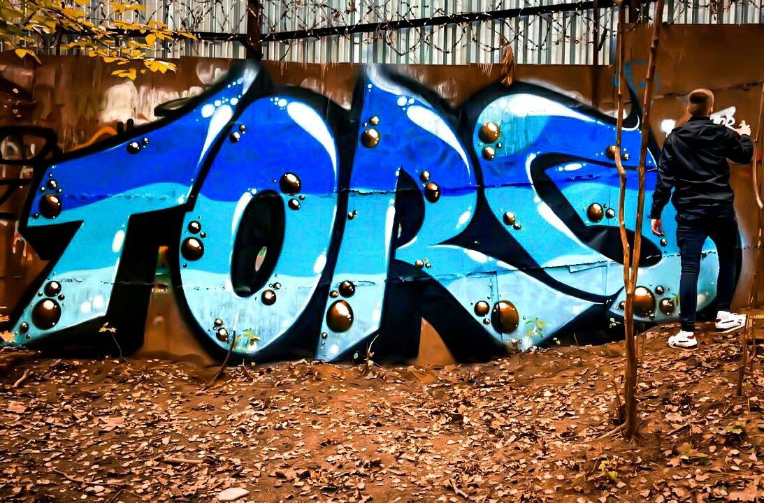 Graffiti Bombing - Photo by BARDO