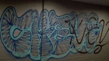 Graffiti Bombing - Photo by BAREKFROMDRUS - chevi (2016)