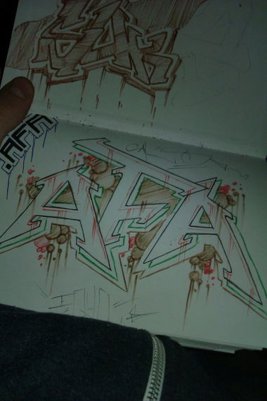 Graffiti Sketch - Photo by BEERONE