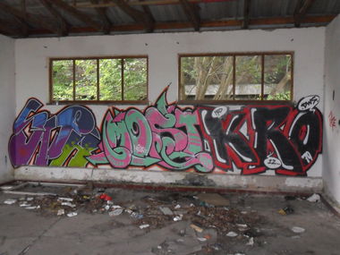 Graffiti Wall in Stralsund - Photo by BEERONE - most, hall, stralsund