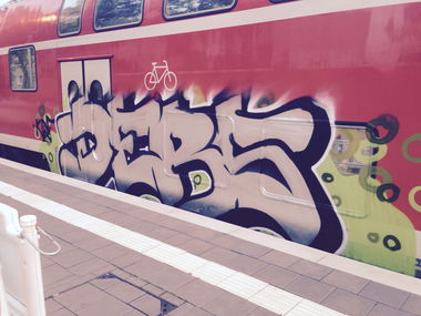 Graffiti Train - Photo by BELS478 - DEBS, KDF