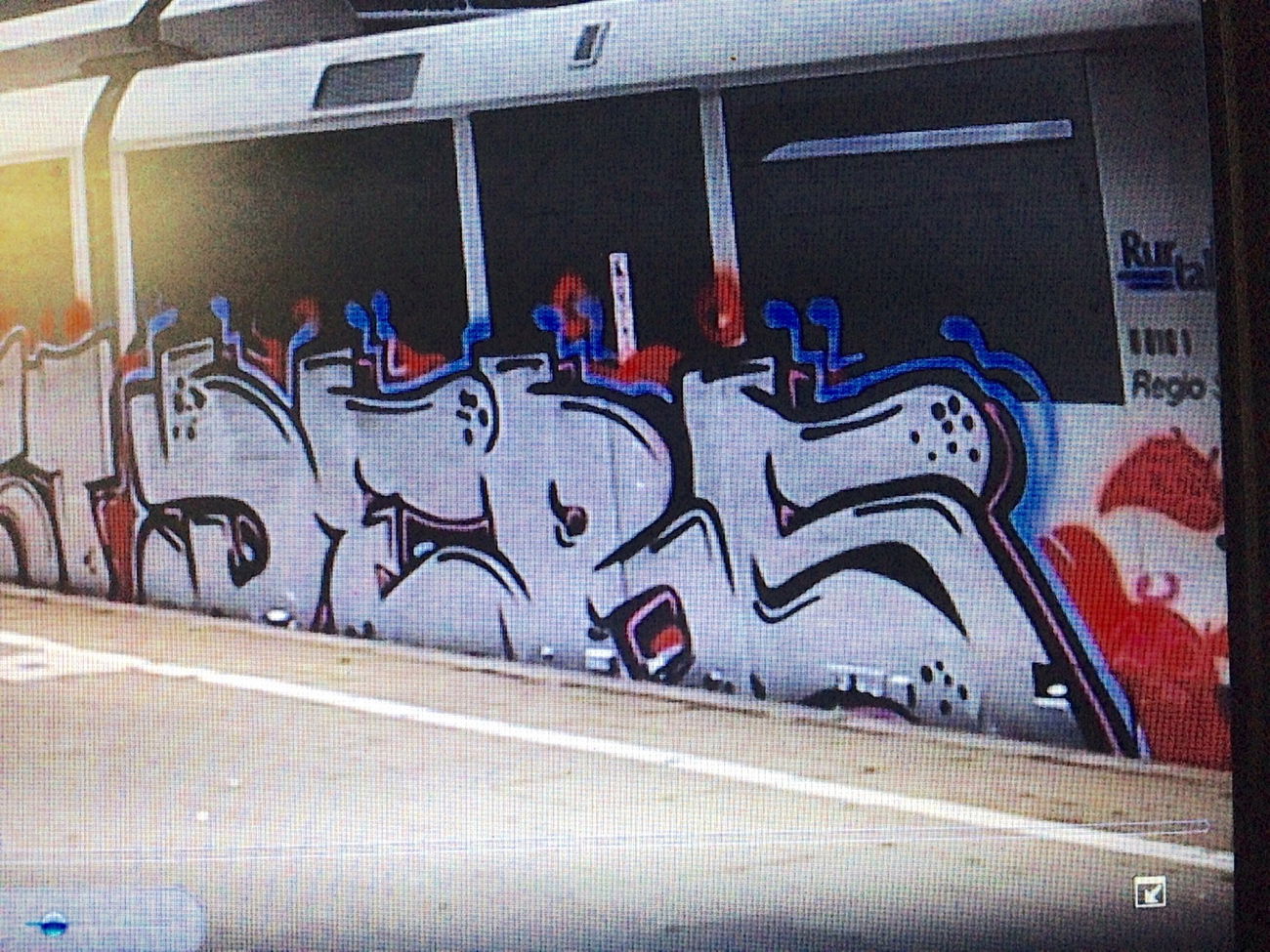 Graffiti Train - Photo by BELS478 - DEBS (2015)