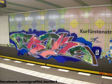 Graffiti Wall - Photo by BERLINA