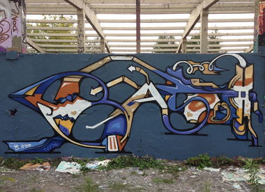 Graffiti Wall in Berlin - Photo by BLMNGLLSCKRSHR - b.ash, bash, b-ash (2013)