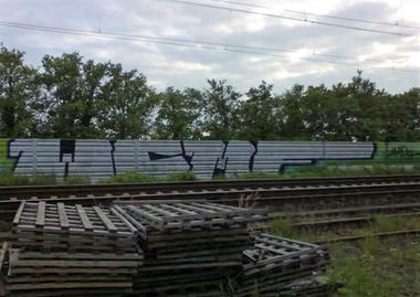 Graffiti Bombing - Photo by BOND001 - WC, MF, Osnabrück (2008)