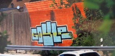 Graffiti Bombing - Photo by BOND001 - Osnabrück, TGF, WCMF (2012)