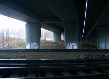 Graffiti Bombing - Photo by BOND001 - WC, MF, Osnabrück (2007)