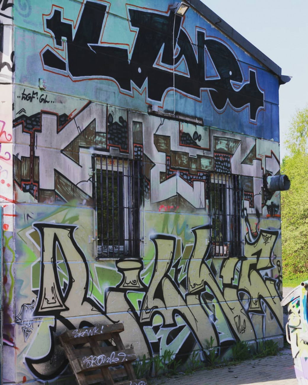 Graffiti Wall - Photo by BOND001 - Goyle, KEY, Rille (2009)