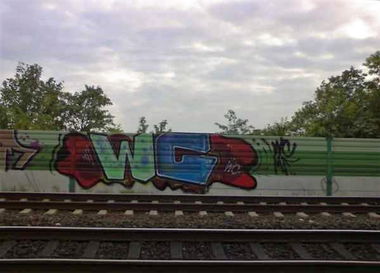 Graffiti Bombing - Photo by BOND001 - WCMF, Osnabrück (2005)