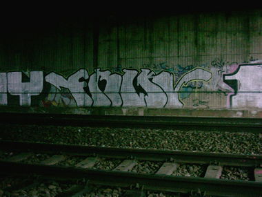 Graffiti Bombing in Brunswick - Photo by BSWriters - Frik, Braunschweig