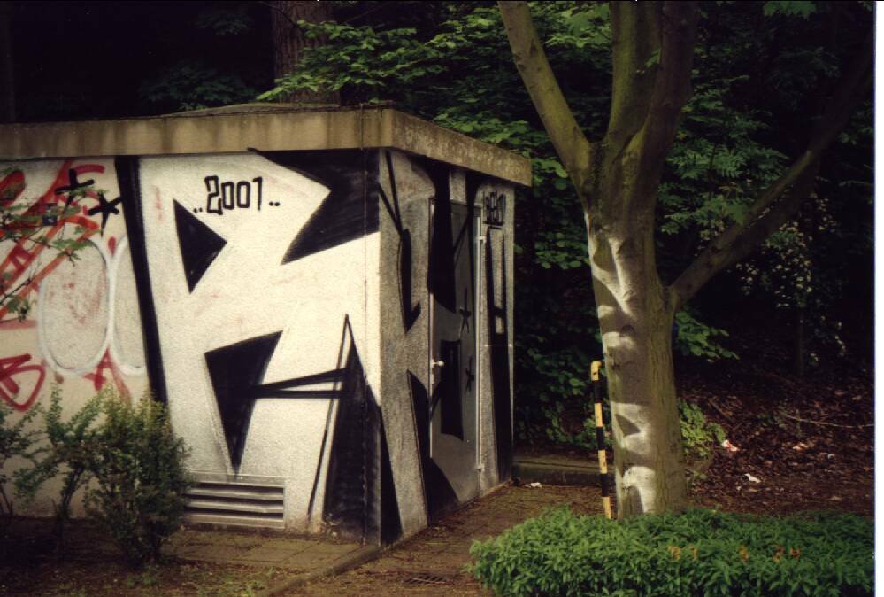Graffiti Bombing in Brunswick - Photo by BSWriters - BFDM, Braunschweig (2001)