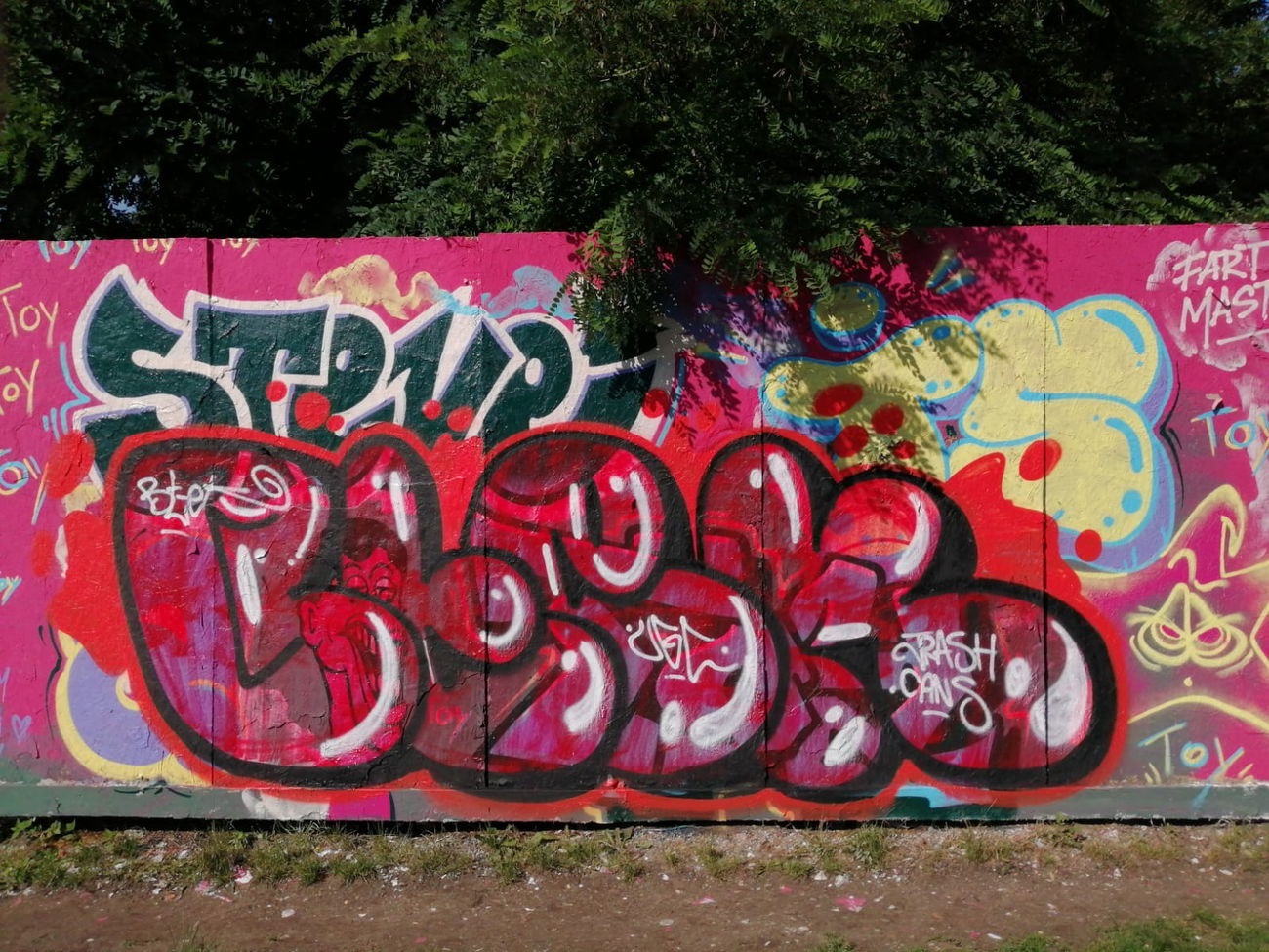 Graffiti Wall - Photo by BTEK (2021)