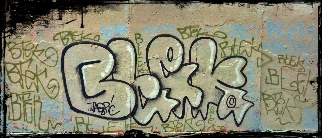 Graffiti Wall - Photo by BTEK - btek, berlin, graffiti (2020)