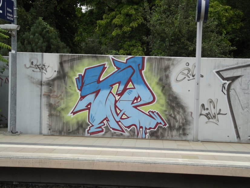 Graffiti Wall - Photo by BTT0341 - TP, Leipzig, Trainline