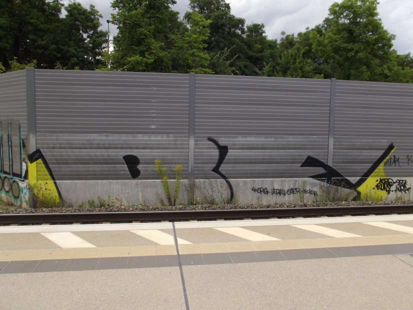 Graffiti Bombing - Photo by BTT0341 - BE, Gäng, Leipzig